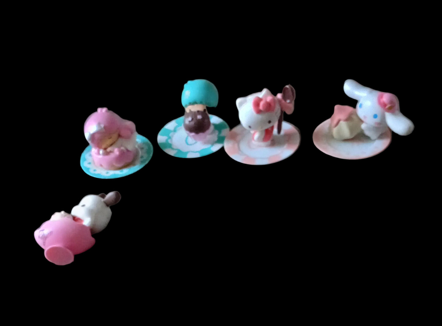 Sanrio characters deserts