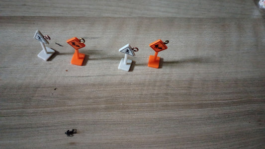 Mini signs